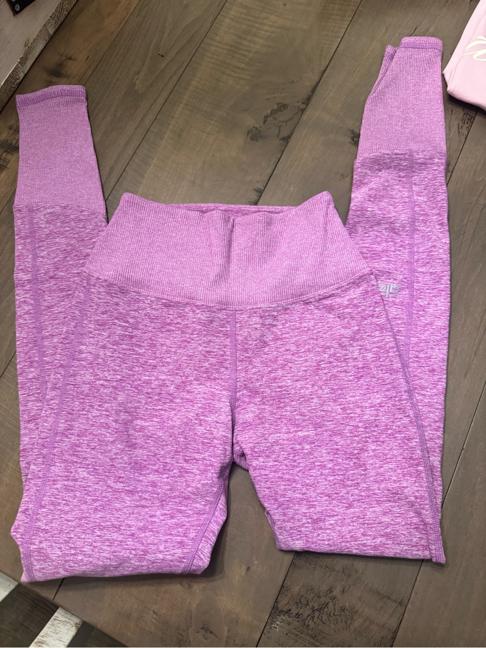 Alo Size XXS Alosoft Lounge Legging Pink